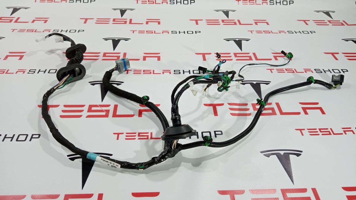 Проводка двери к Tesla Model S 2012