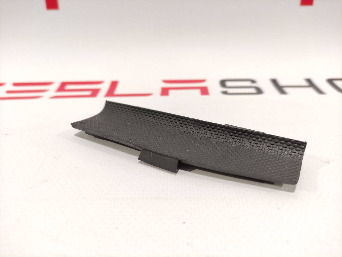 Заглушка к Tesla Model S 2016