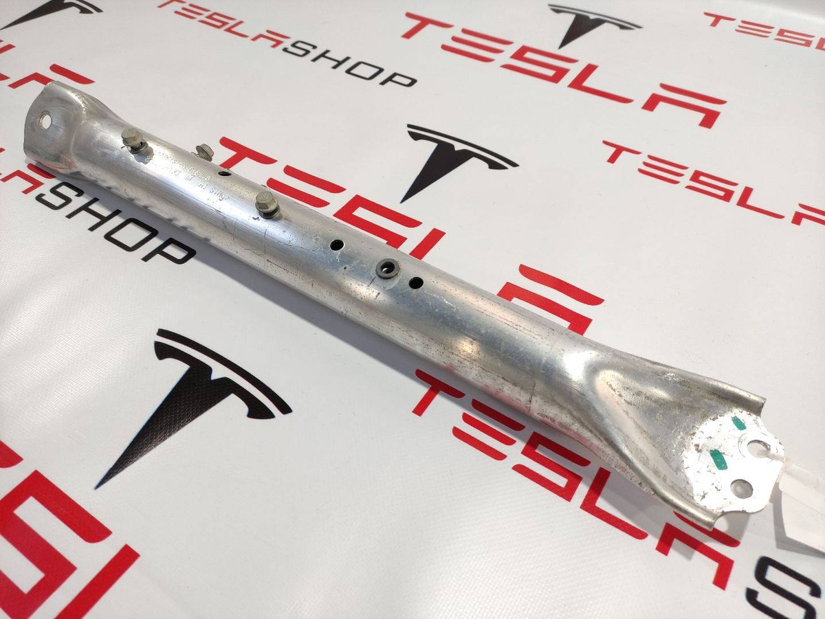 Распорка стоек к Tesla Model S 2015