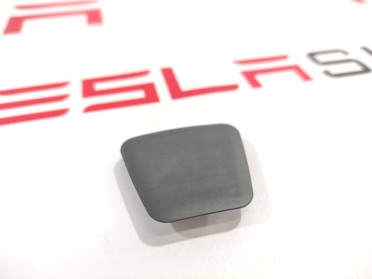 Заглушка к Tesla Model 3 2021