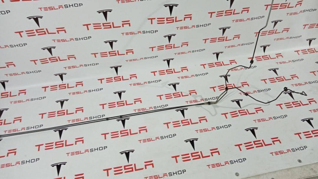 Шланг тормозной к Tesla Model S 2016