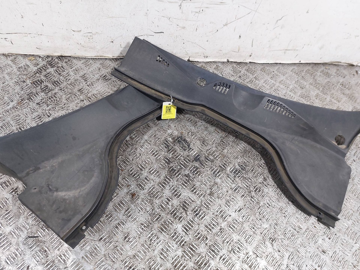 Дождевик к Volkswagen Passat 2008