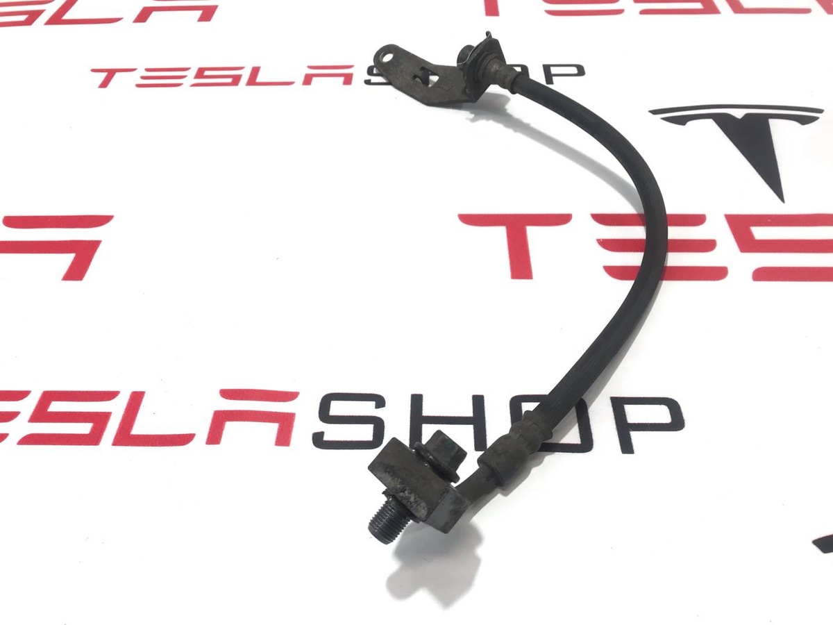 Шланг тормозной к Tesla Model S 2013
