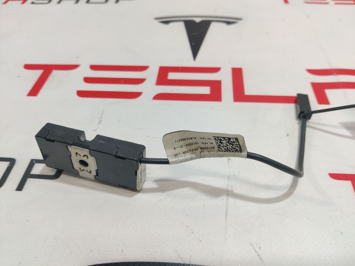 Антенна  к Tesla Model X 2016