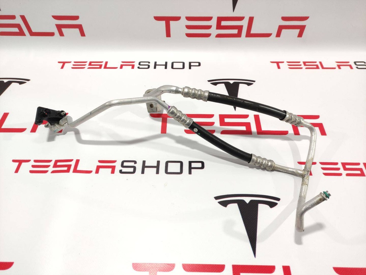 Трубка кондиционера к Tesla Model X 2017