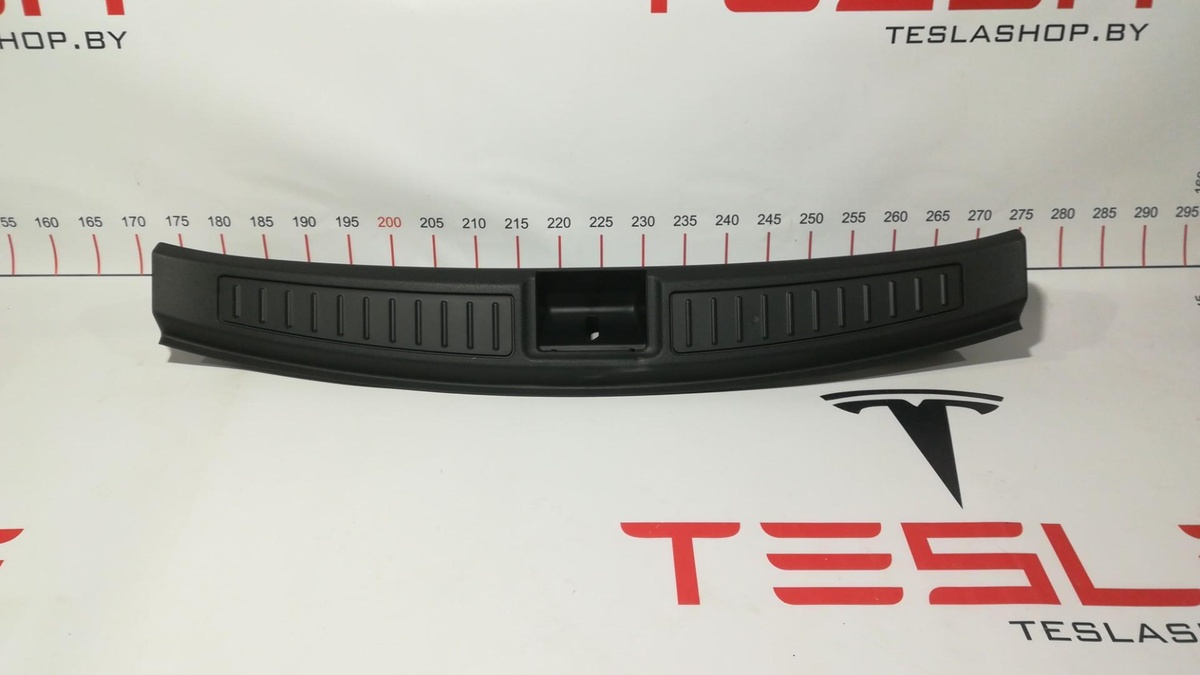 Пластик к Tesla Model S 2013