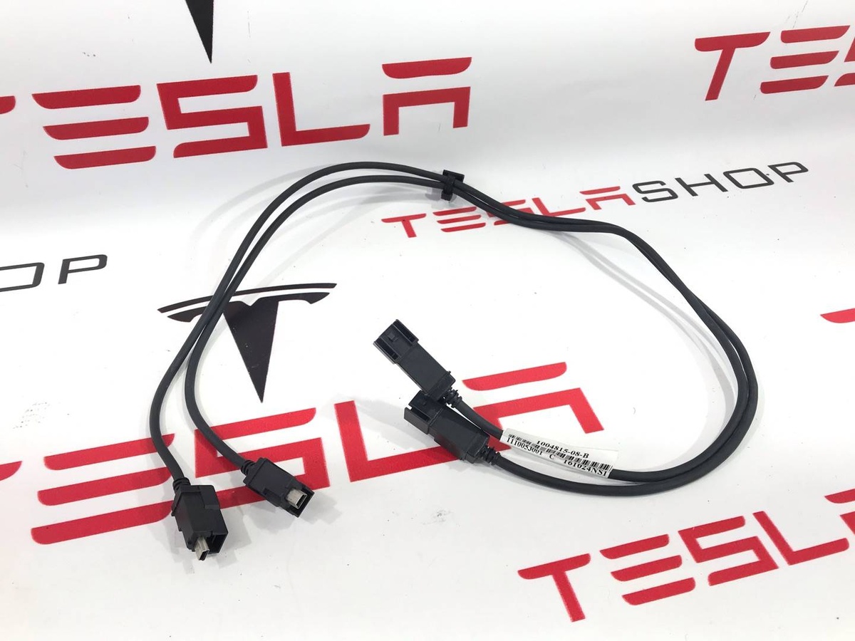 Провод USB к Tesla Model S 2017