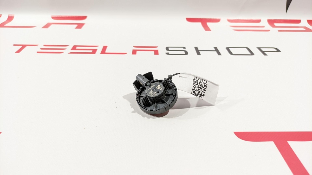 Датчик удара к Tesla Model 3 2019