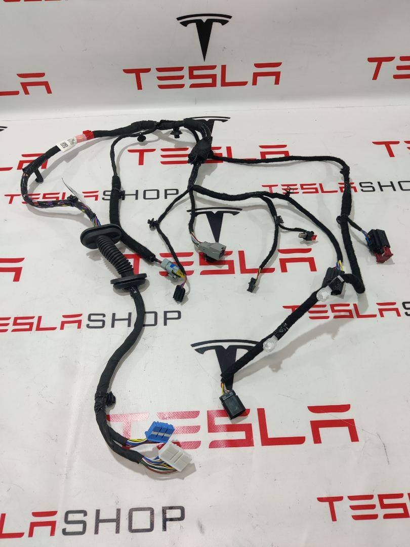 Проводка двери к Tesla Model S 2022