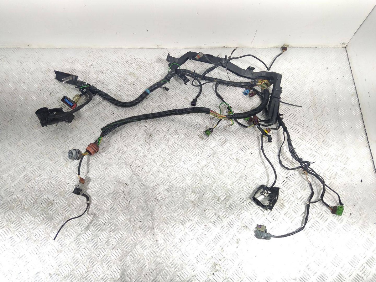Проводка двигателя к Peugeot 406 1997