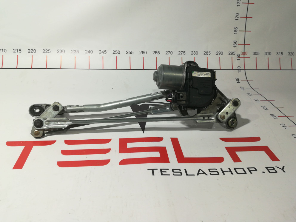 Механизм стеклоочистителя (трапеция дворников) к Tesla Model 3 2019