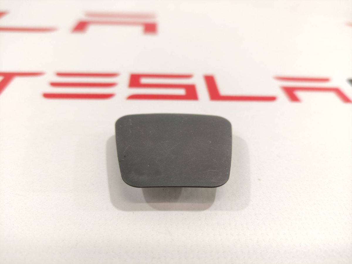 Заглушка к Tesla Model 3 2019