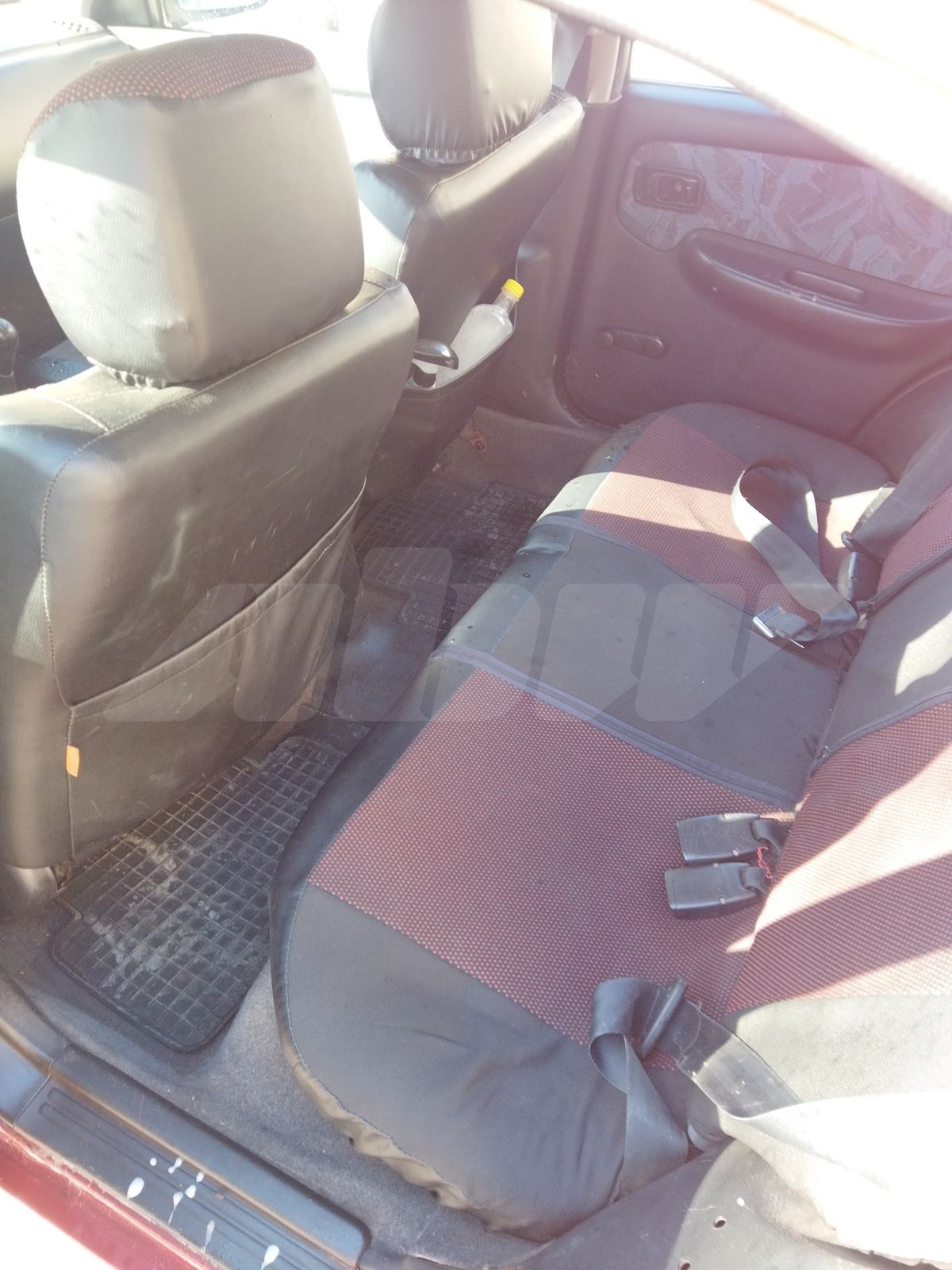 Nissan Almera I (N15), 1998