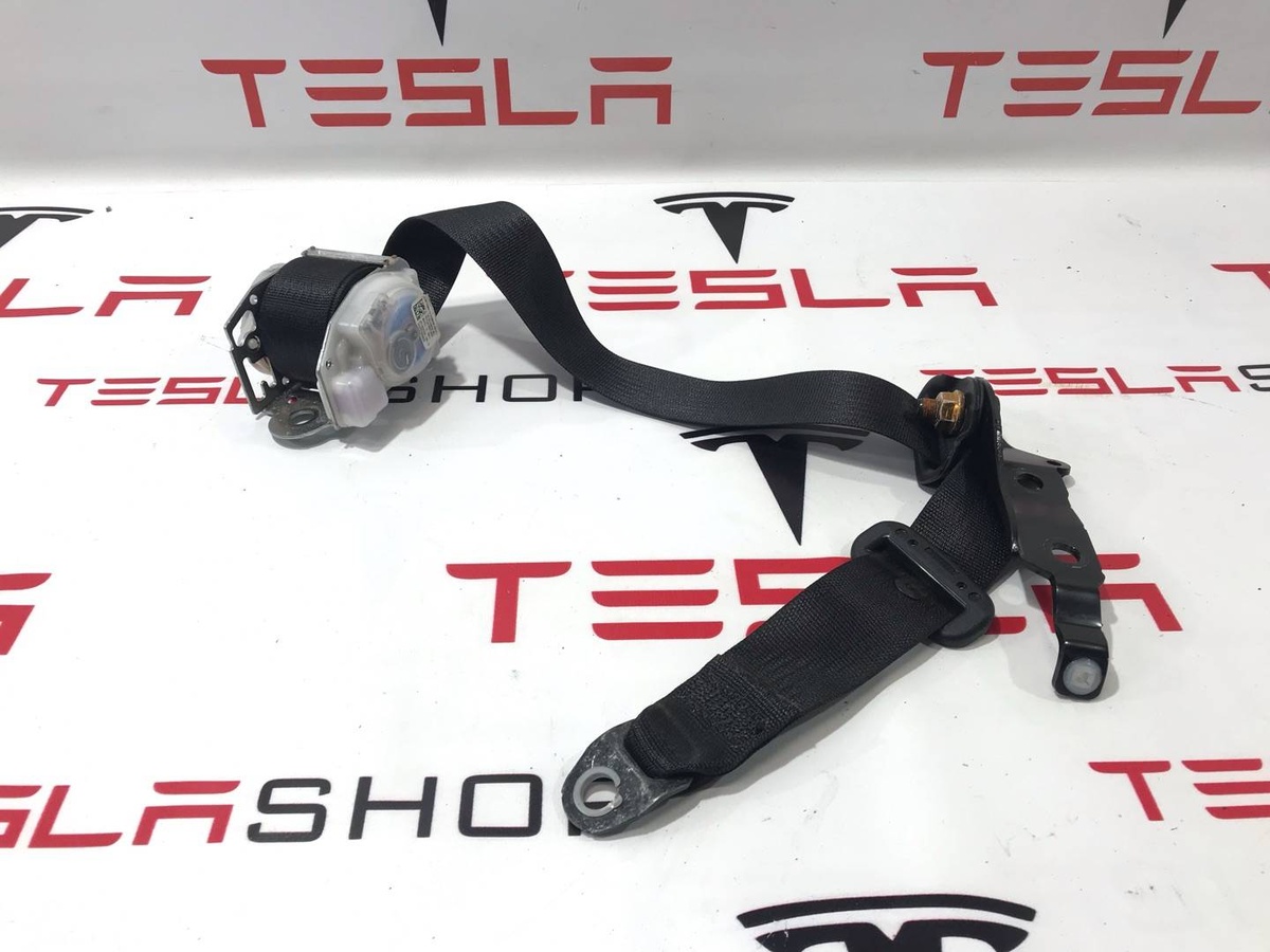 Ремень безопасности к Tesla Model S 2015