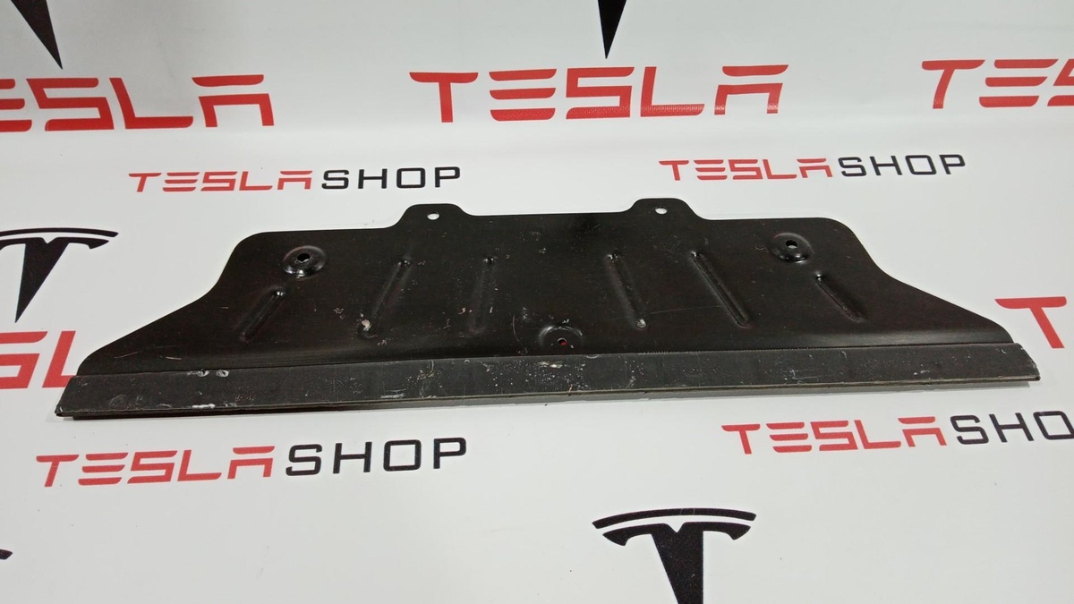 Кронштейн подрамника к Tesla Model S 2014