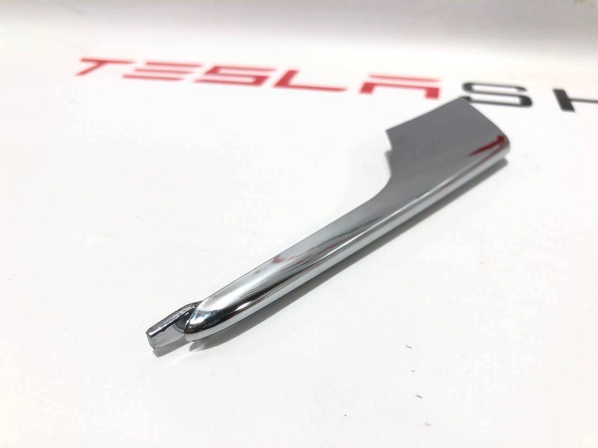 Молдинг бампера переднего к Tesla Model X 2019