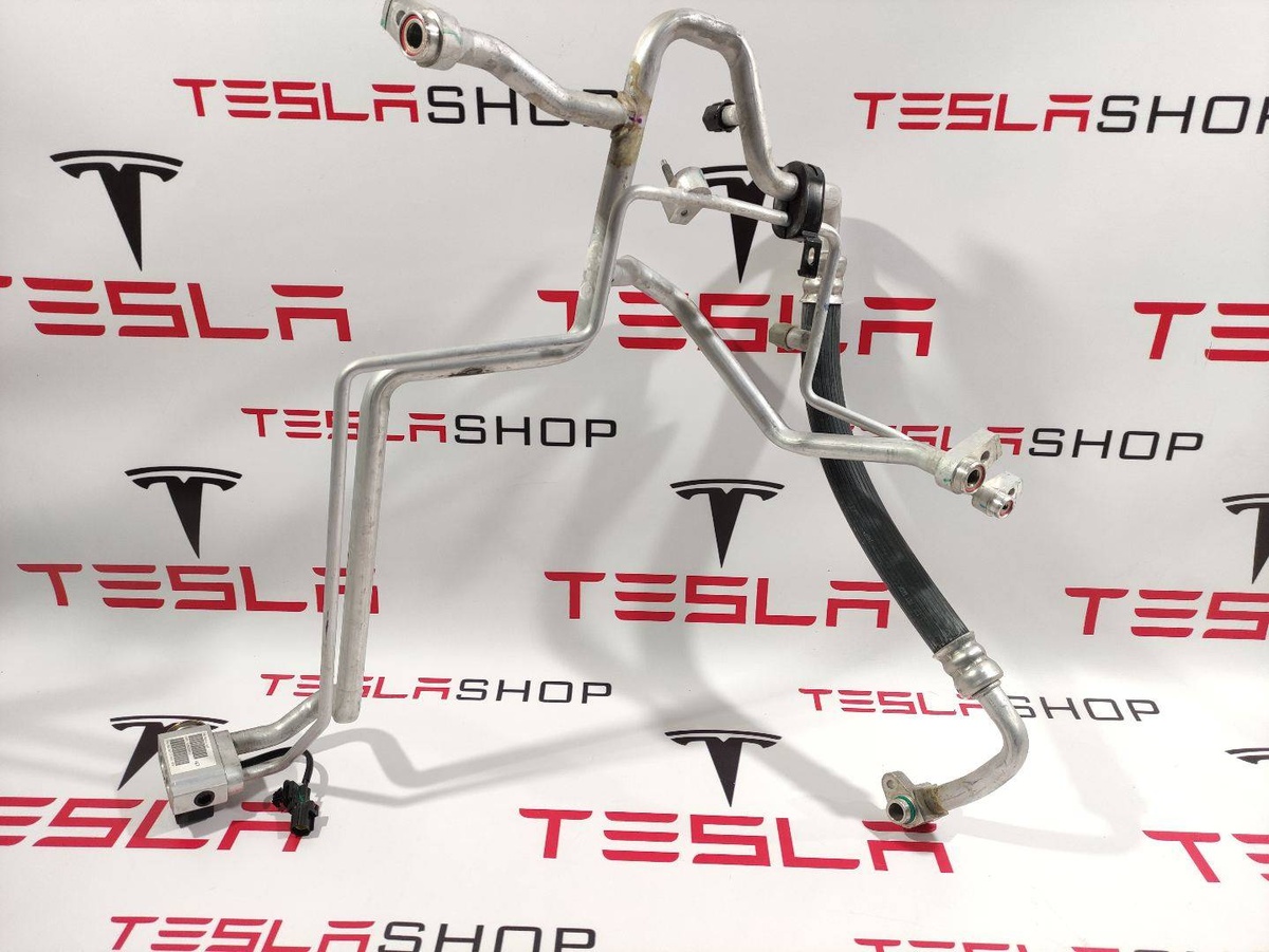 Трубка кондиционера к Tesla Model X 2017