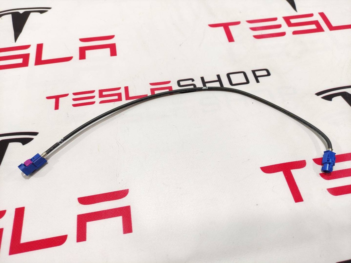 Проводка салона к Tesla Model X 2018