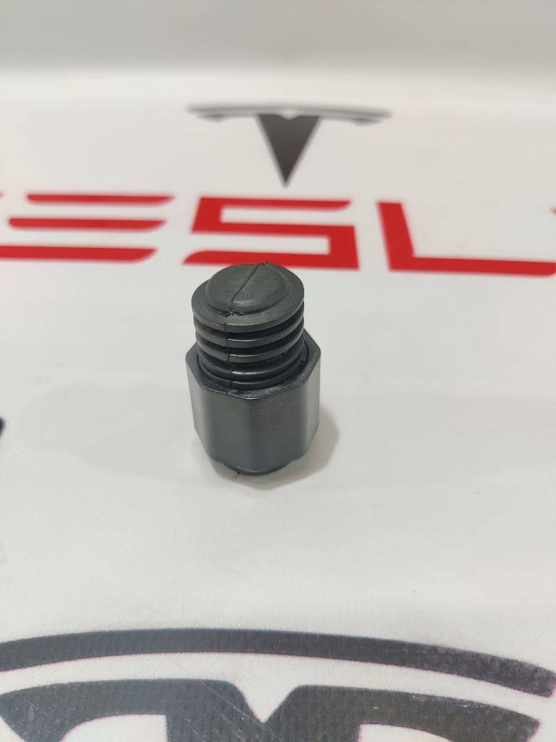 Демпфер к Tesla Model Y 2021
