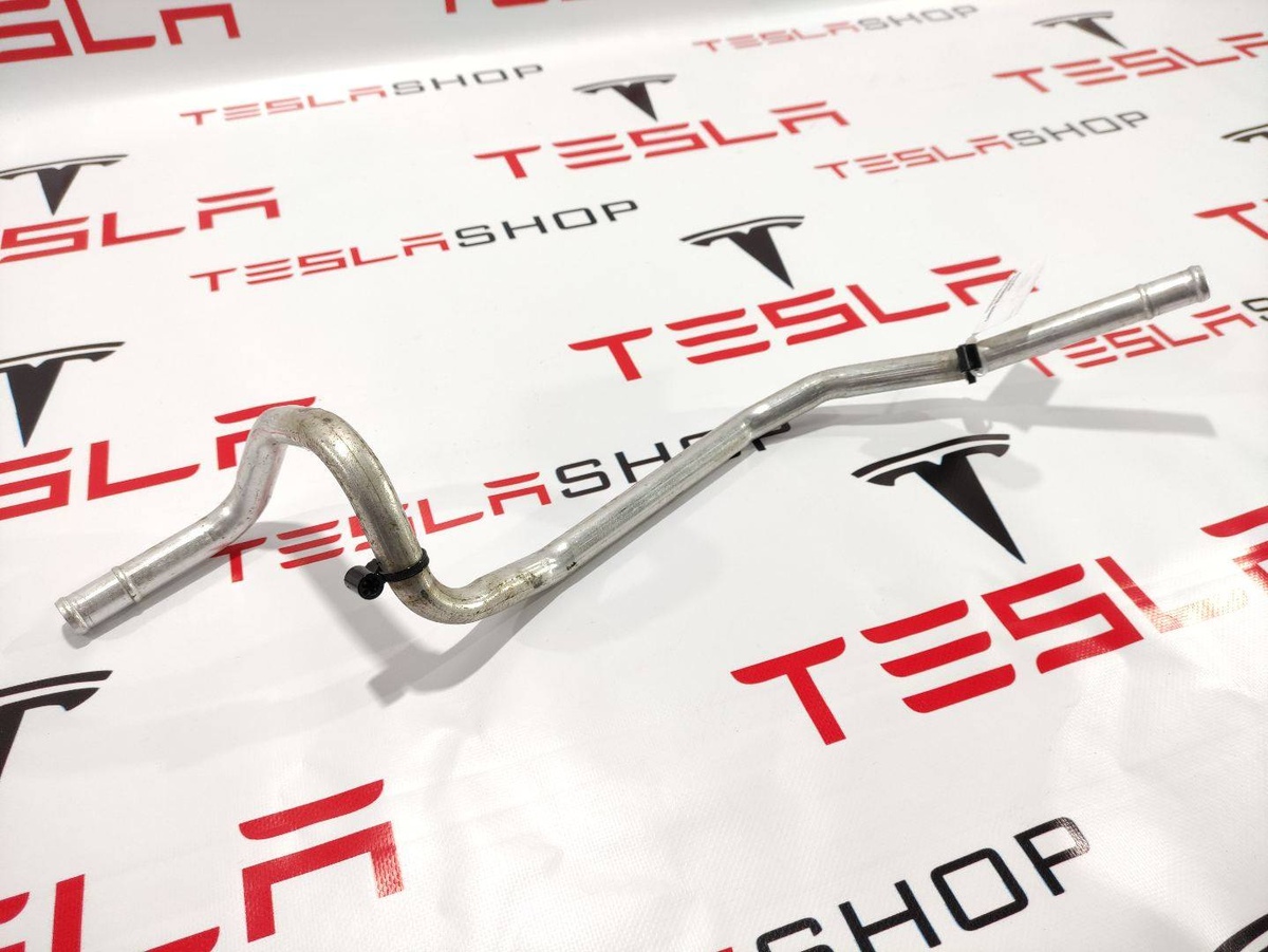 Трубка охлаждающей жидкости металлическая к Tesla Model S 2015