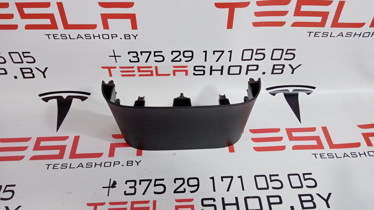 Накладка декоративная центральной консоли к Tesla Model 3 2019