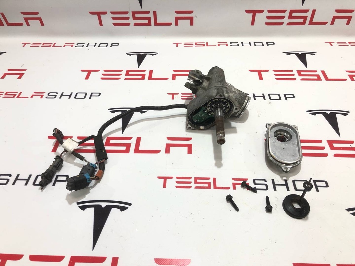 Рулевая колонка к Tesla Model S 2021