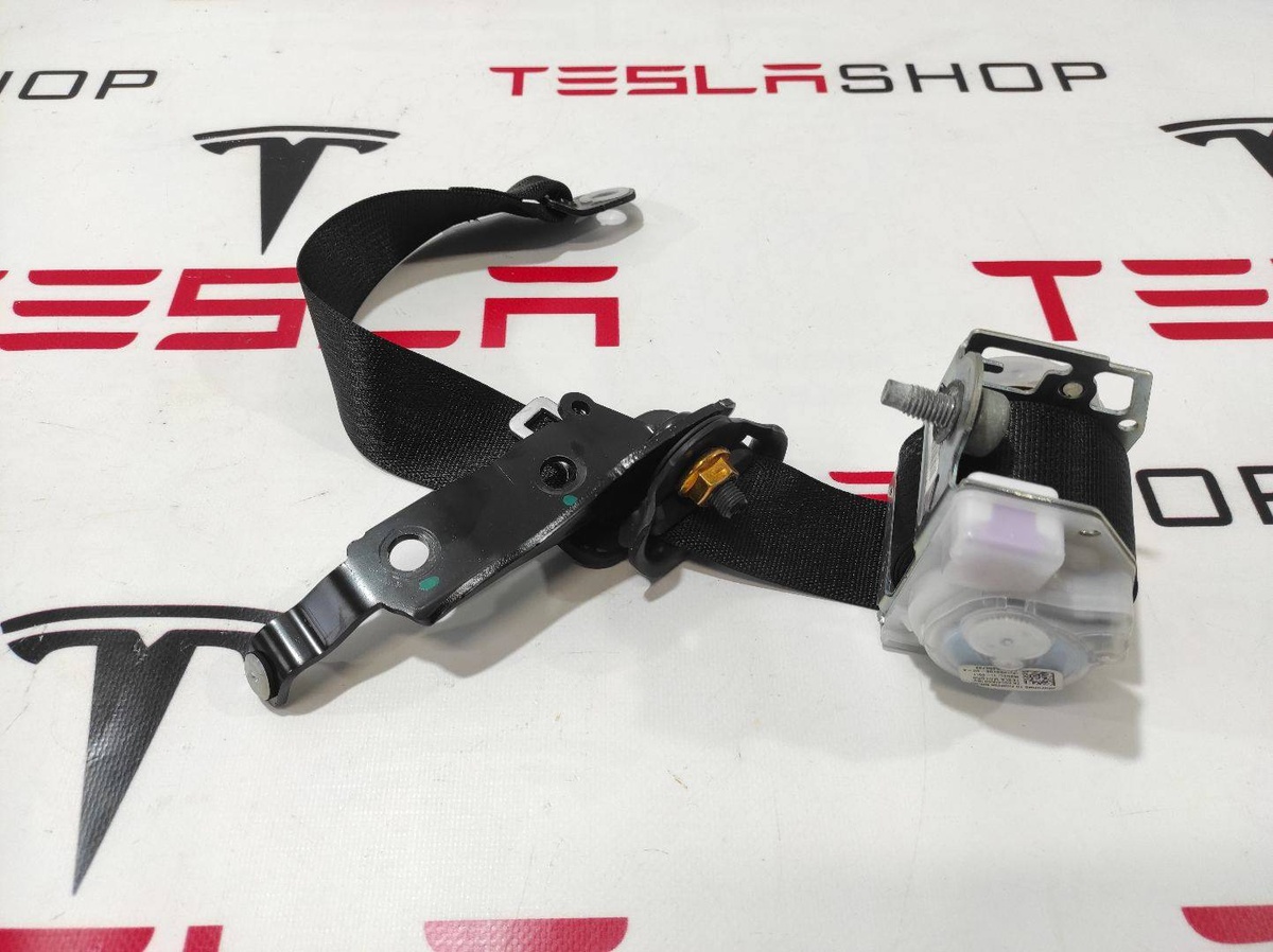 Ремень безопасности к Tesla Model S 2013