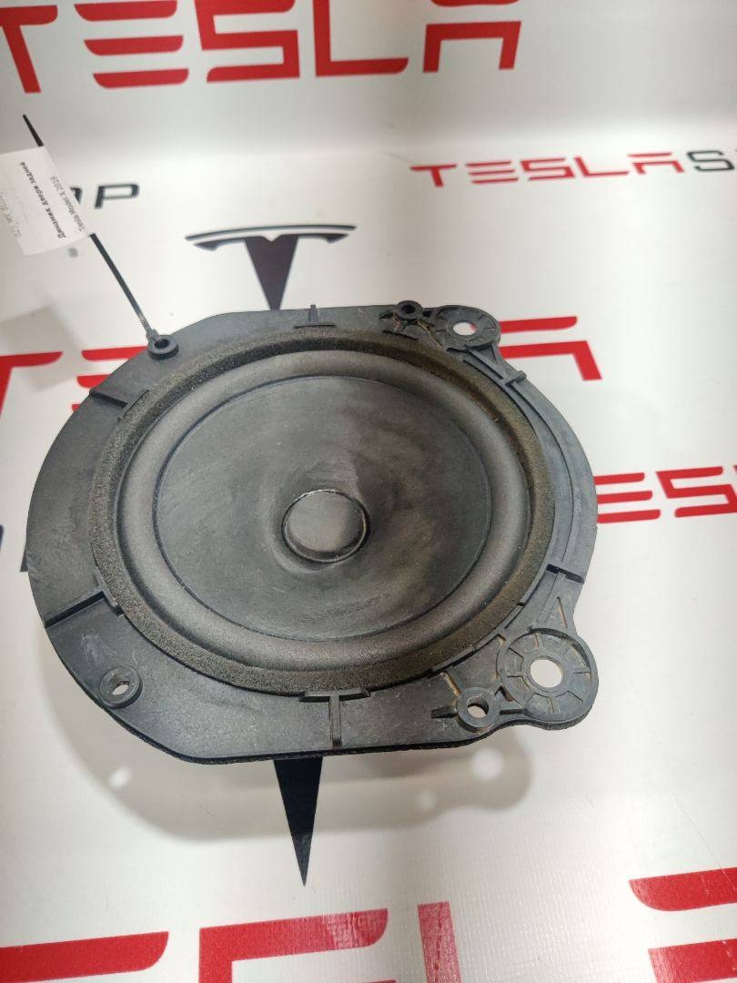 Динамик к Tesla Model X 2019