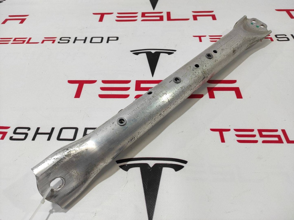 Распорка стоек к Tesla Model S 2013