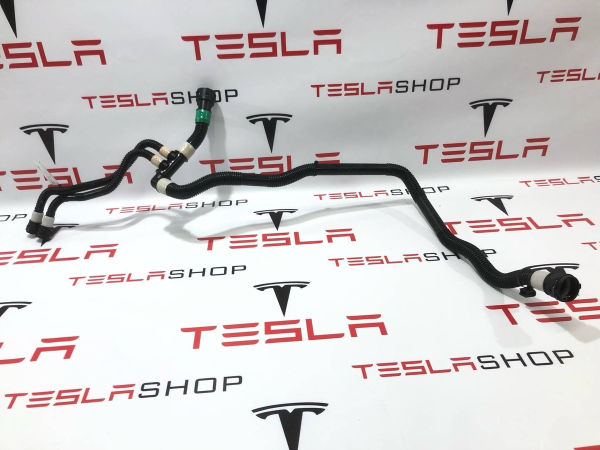 Патрубок к Tesla Model Y 2021