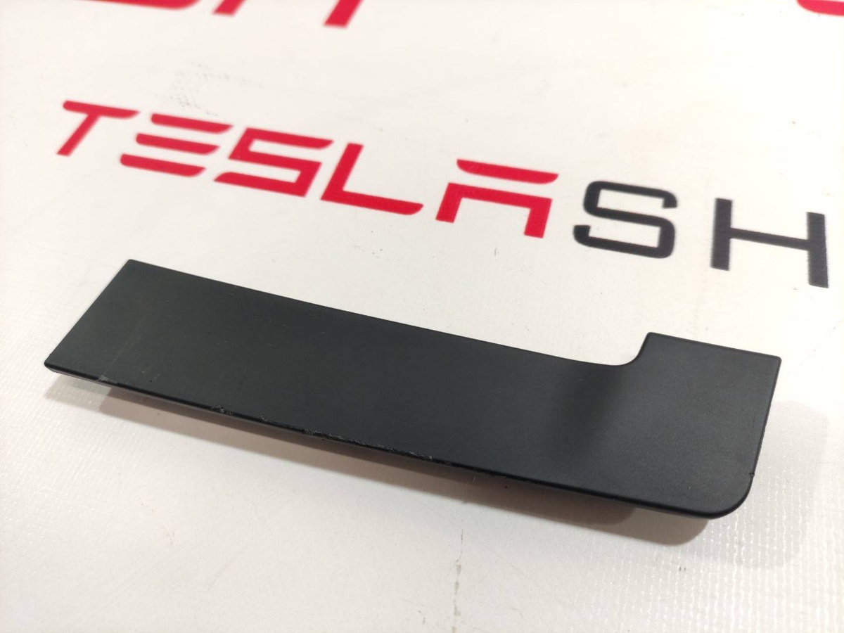 Заглушка к Tesla Model S 2021