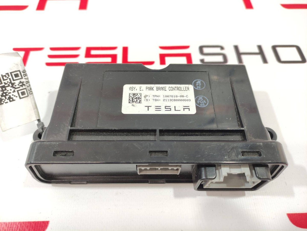 Электроручник к Tesla Model S 2014