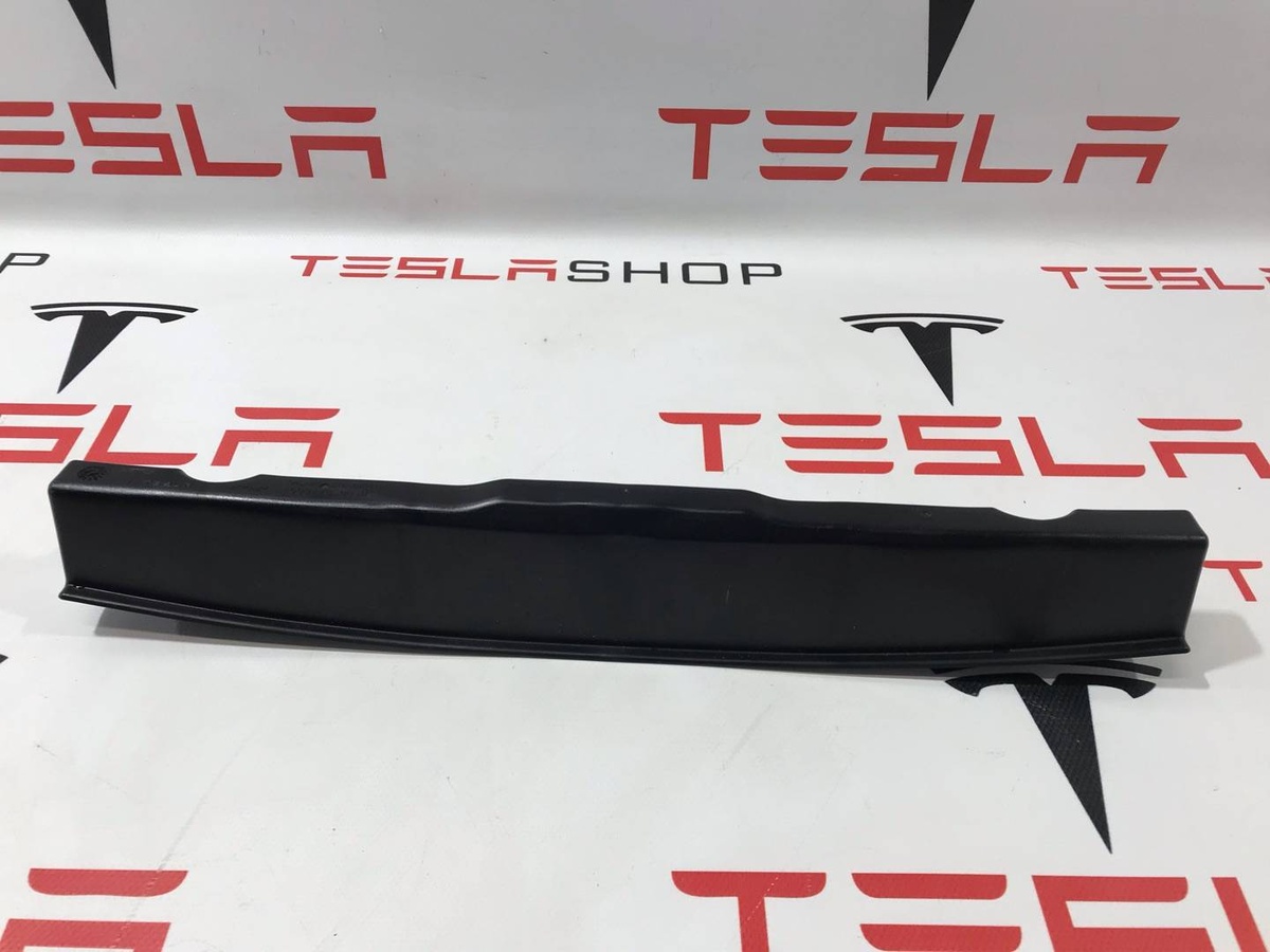 Клипса к Tesla Model S 2015