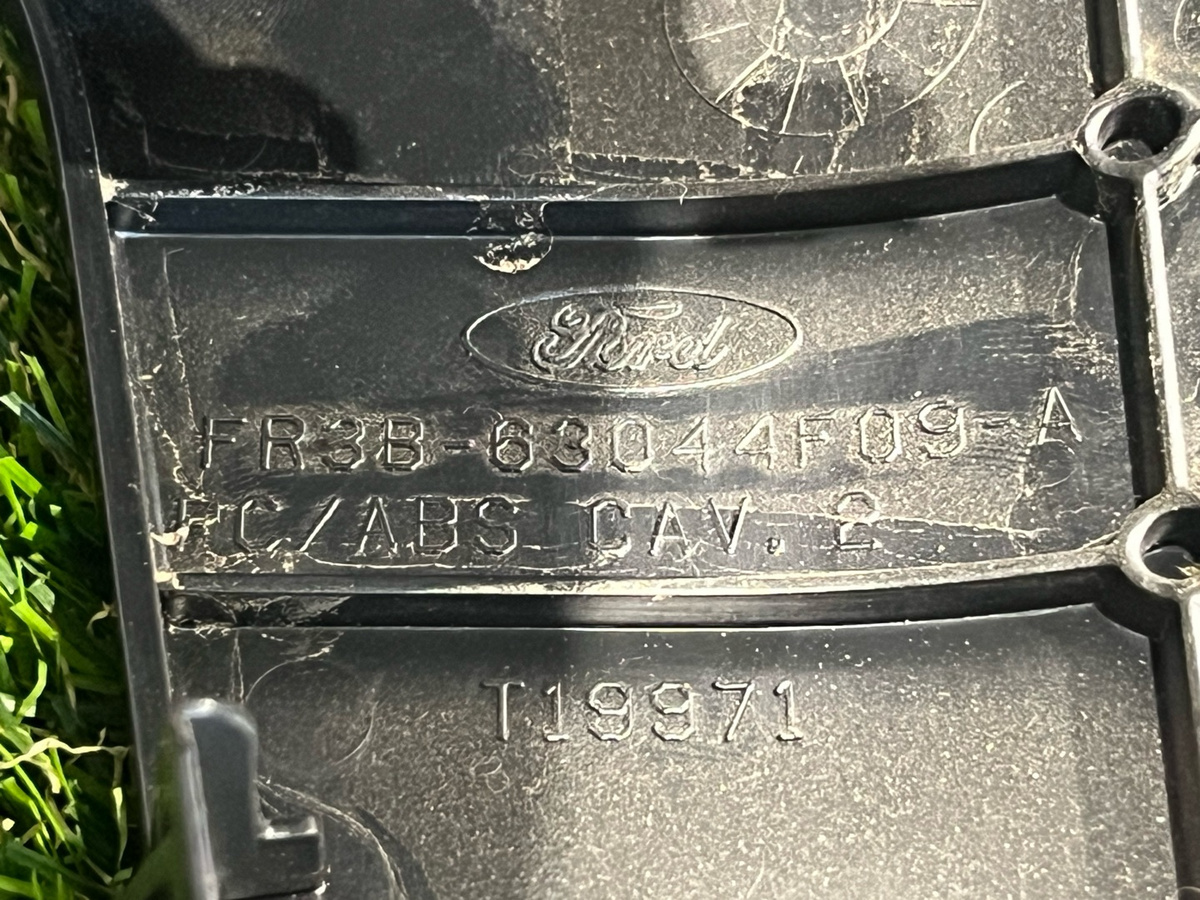 Бардачок к Ford Mustang 2019