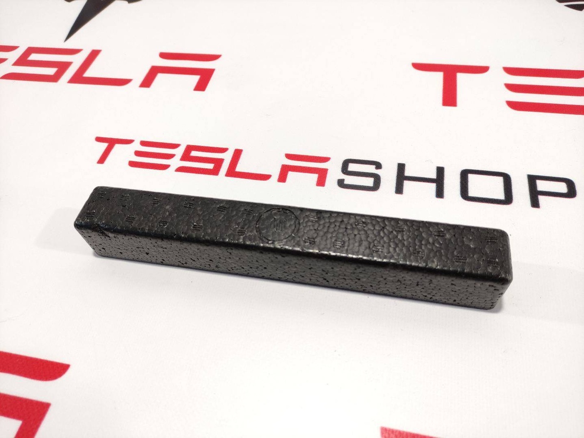 Пол багажника к Tesla Model X 2017