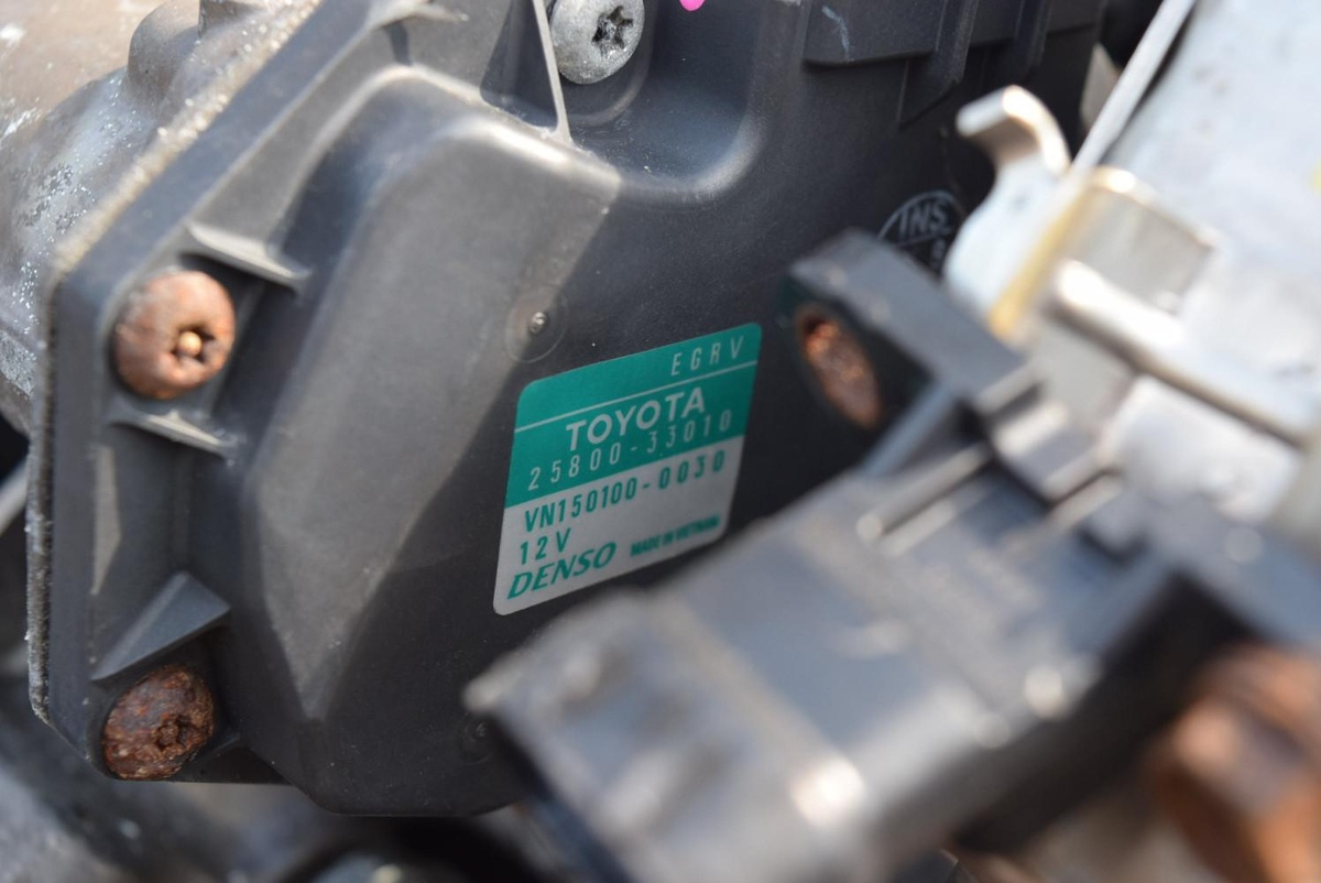 Клапан EGR к Toyota Yaris 2010