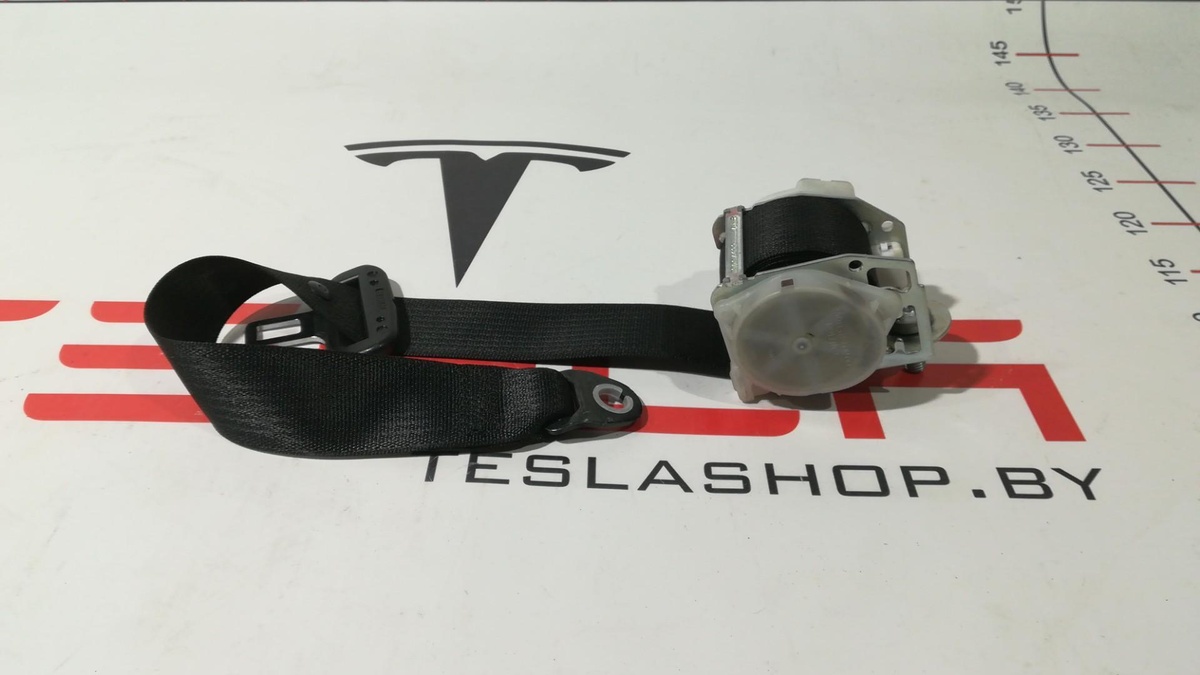 Ремень безопасности к Tesla Model S 2014