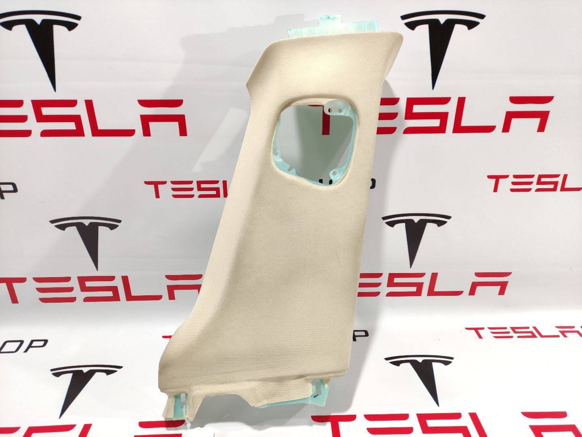 Обшивка стойки к Tesla Model S 2015
