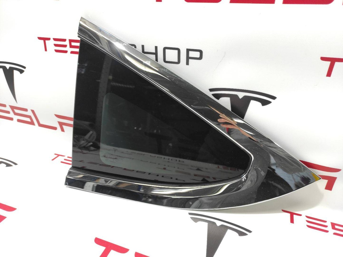 Стекло заднее к Tesla Model X 2017