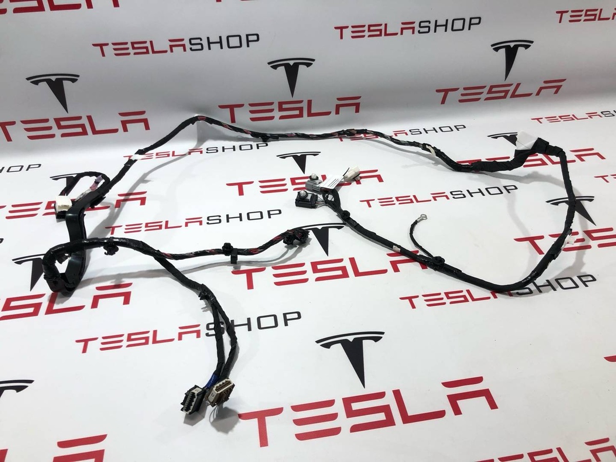 Проводка двери к Tesla Model X 2017