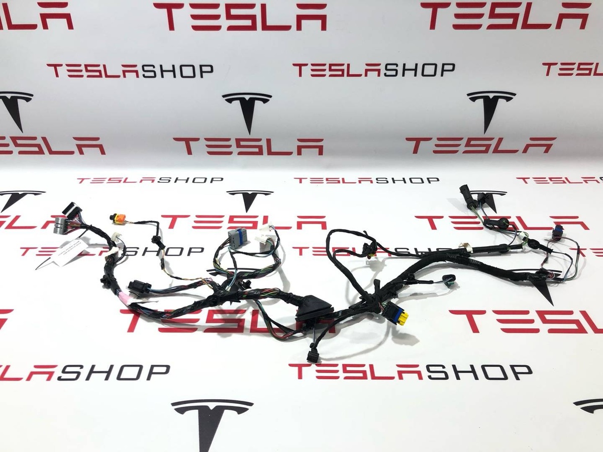 Проводка двери к Tesla Model X 2017