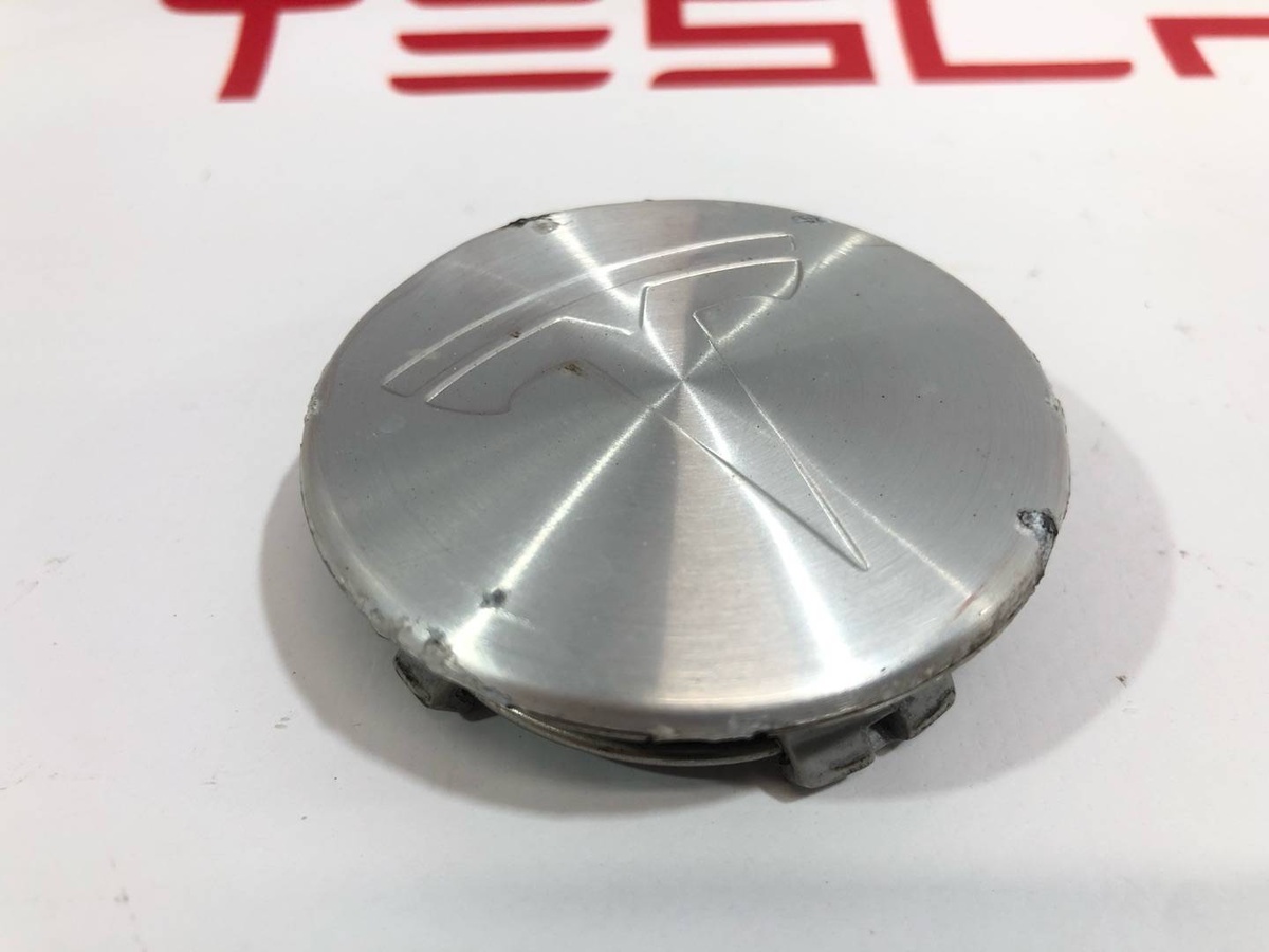 Колпачок литого диска к Tesla Model X 2019