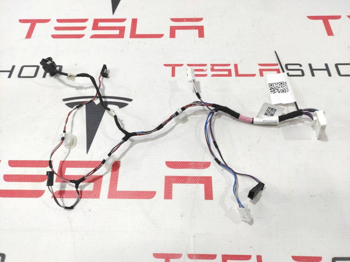 Проводка двери к Tesla Model X 2019