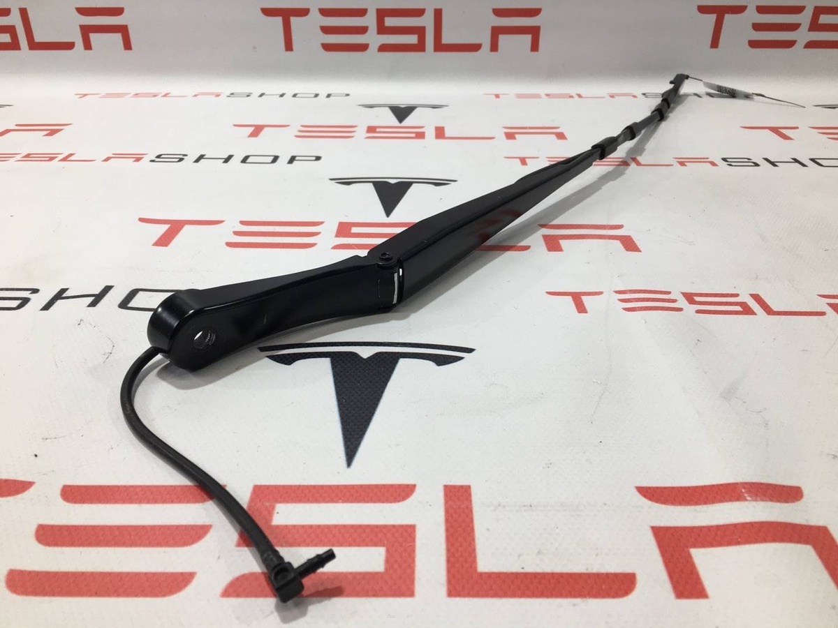 Щеткодержатель к Tesla Model X 2017