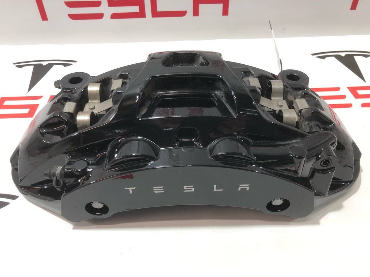 Суппорт передний левый к Tesla Model X 2022