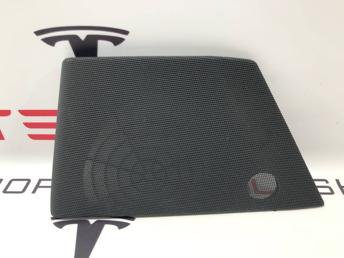 Сетка для динамика к Tesla Model X 2022