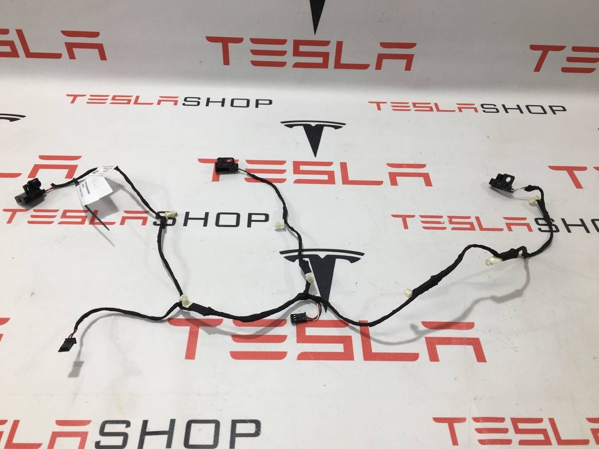Проводка двери к Tesla Model X 2017