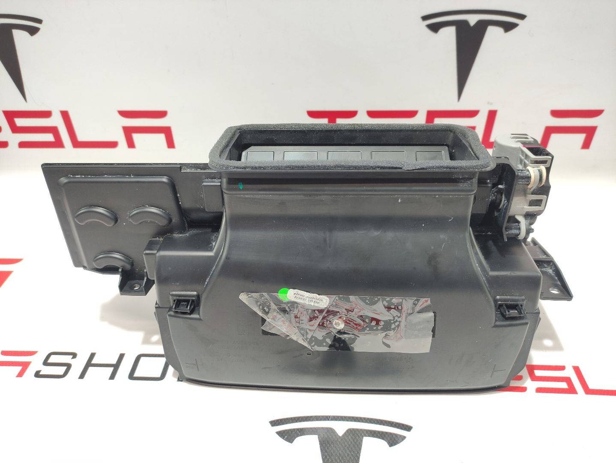 Воздуховод к Tesla Model X 2022