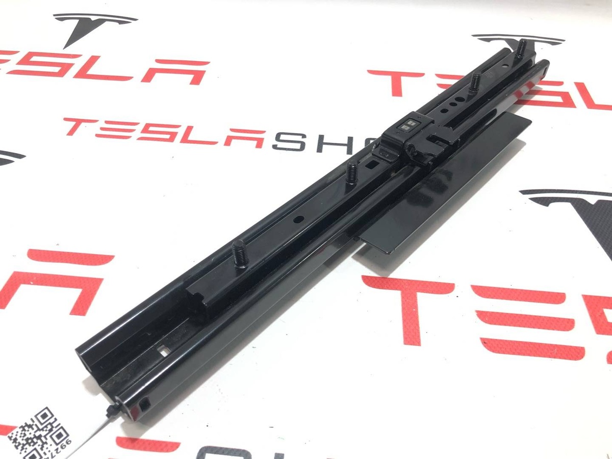 Салазки сиденья к Tesla Model S 2018