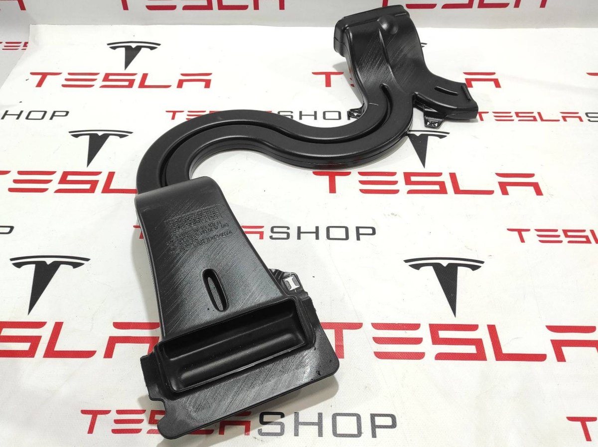 Воздуховод к Tesla Model 3 2020